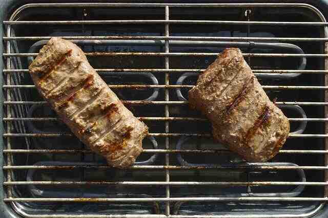 Comment enlever graisse grille barbecue ?