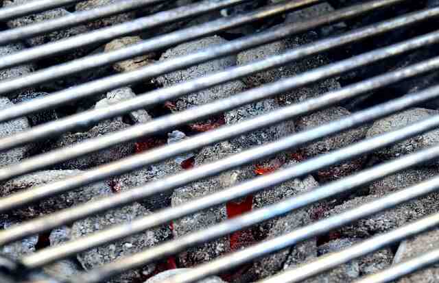 Comment allumer un barbecue weber charbon