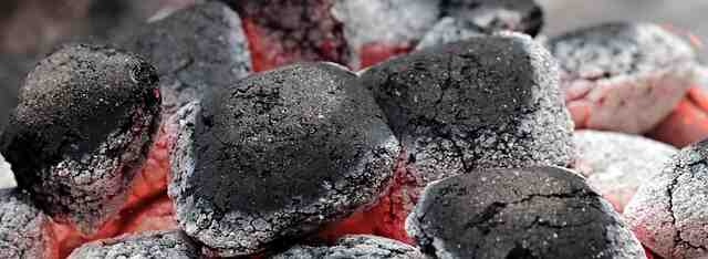 Comment allumer un barbecue avec du charbon
